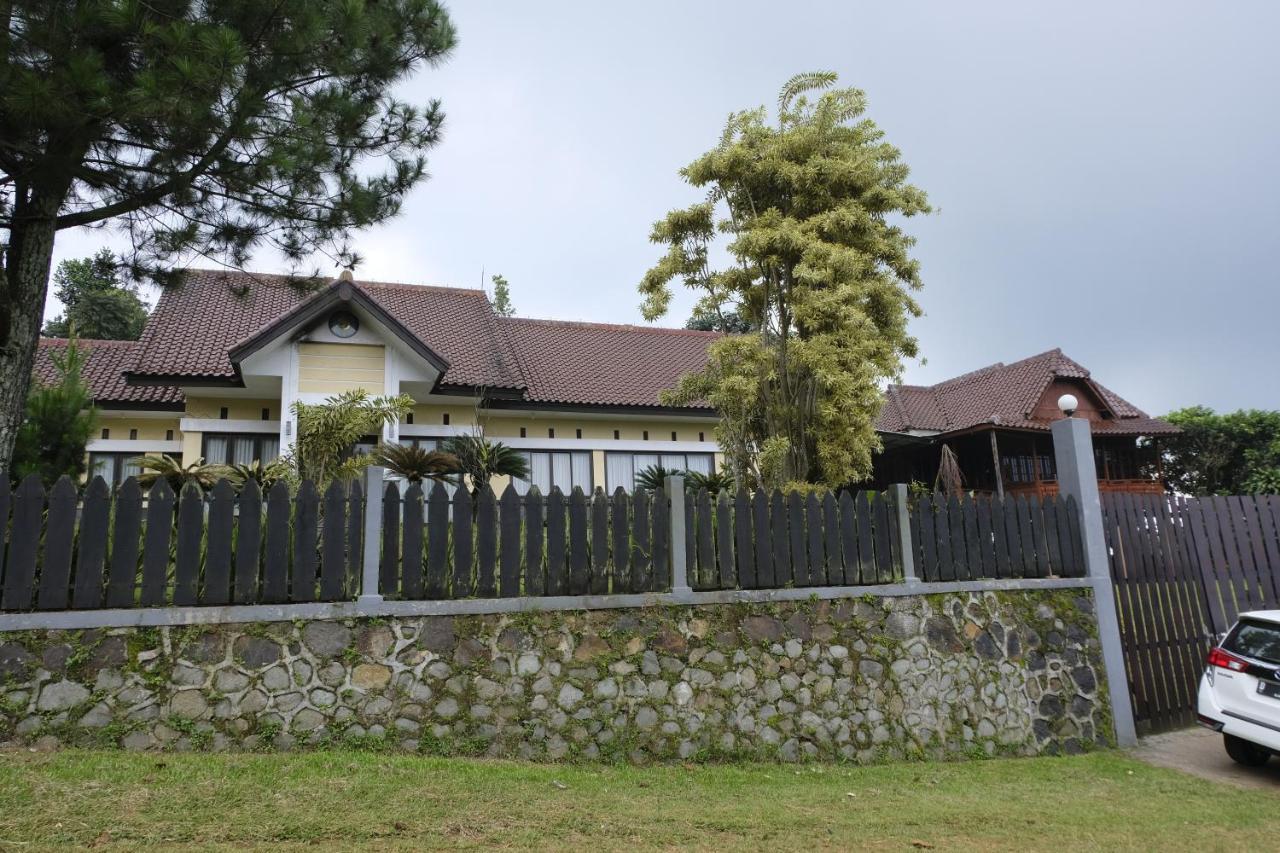 Aldeoz Villa Ciater Sarireja Kültér fotó